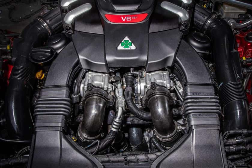 2022 Alfa Romeo Giulia engine