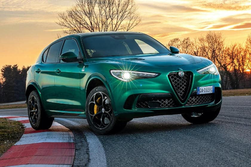 2022 alfa romeo stelvio quadrifoglio