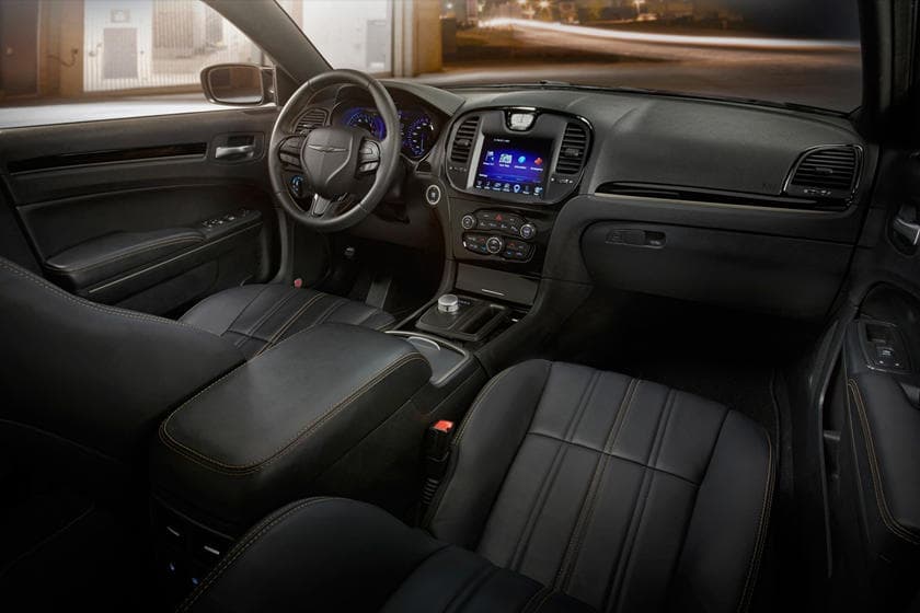 2022 Chrysler 300 Interior