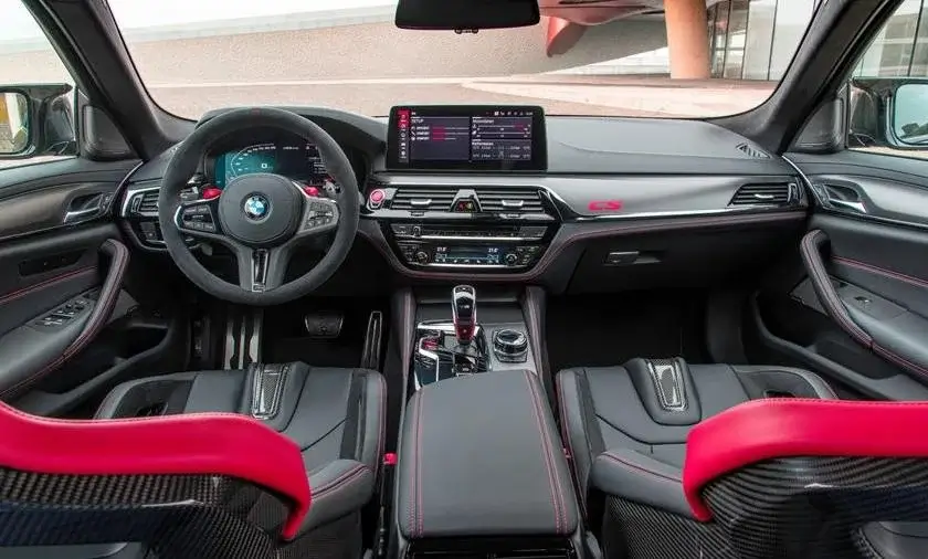 2022 BMW M5 CS