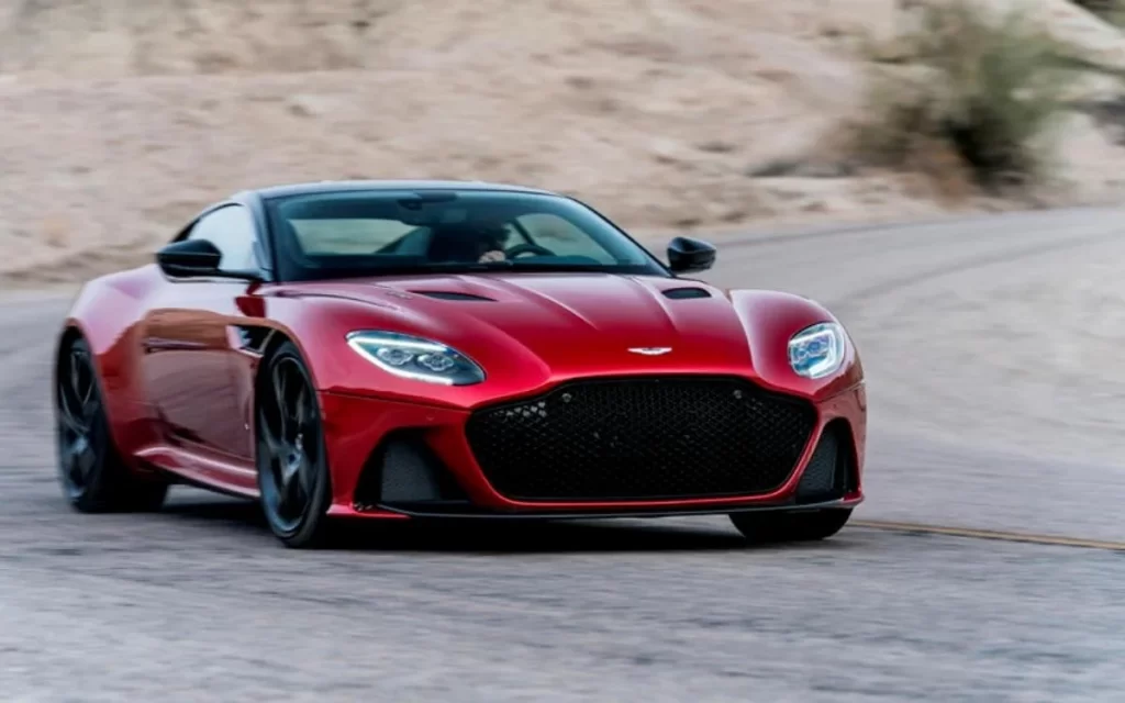 2022 Aston Martin DBS